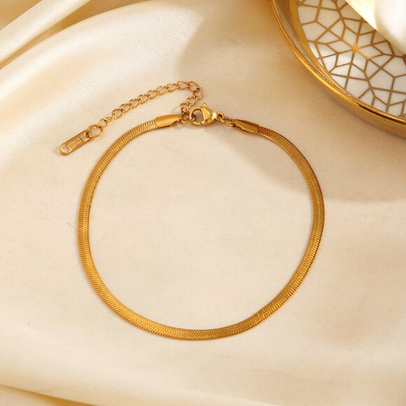 3/$35 18K Gold Plated Snake Chain Anklet Bracelet Herringbone Flat Ankle Chain - Picture 4 of 8